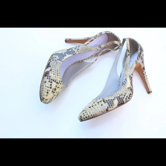 Delman Sammy cutout pumps - Picture 5 of 11